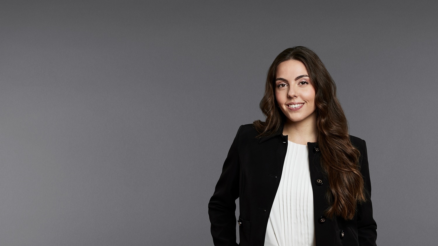  Selena Meleleo - Banking, Insurance & Finance