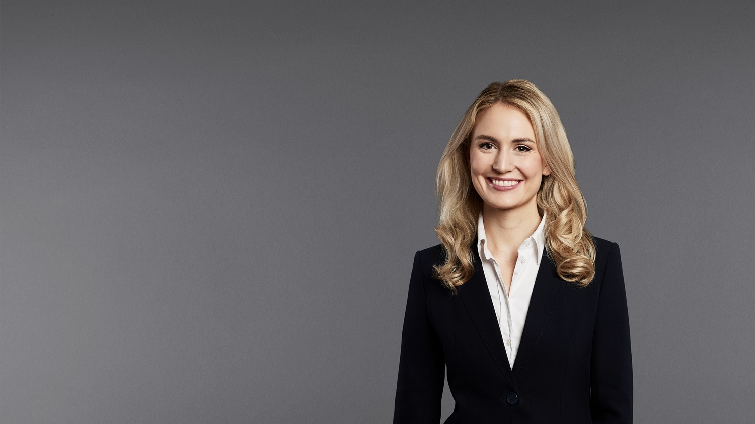  Rahel Brüschweiler - Corporate & Commercial