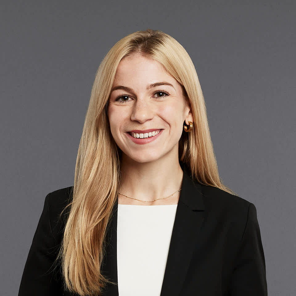 Gina Dür