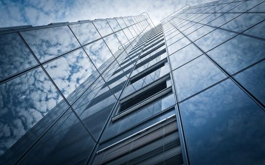 Bär & Karrer Advises Summer Capital on Investment in SEBA Bank