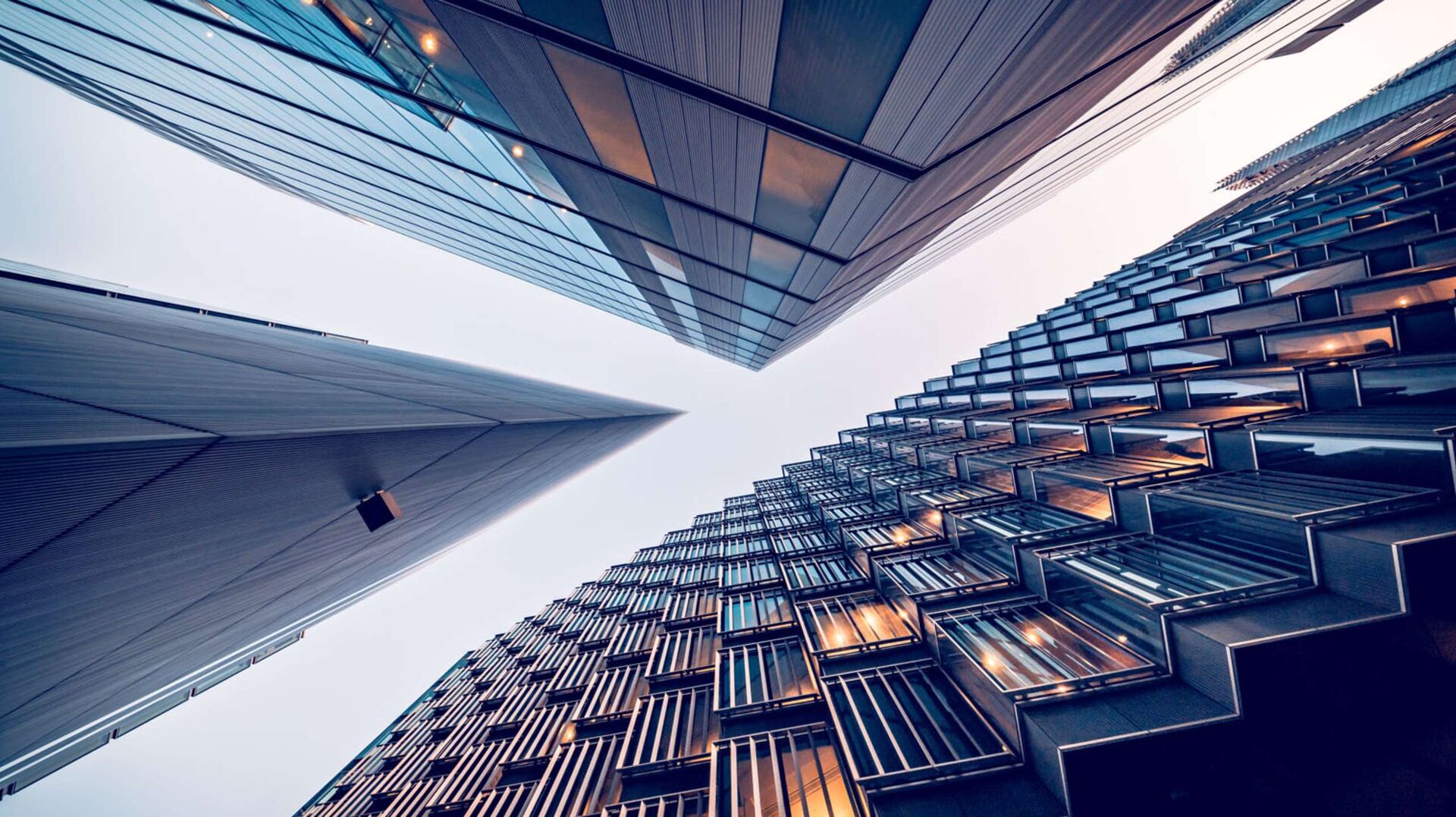 2 March 2023 | Deals & Cases