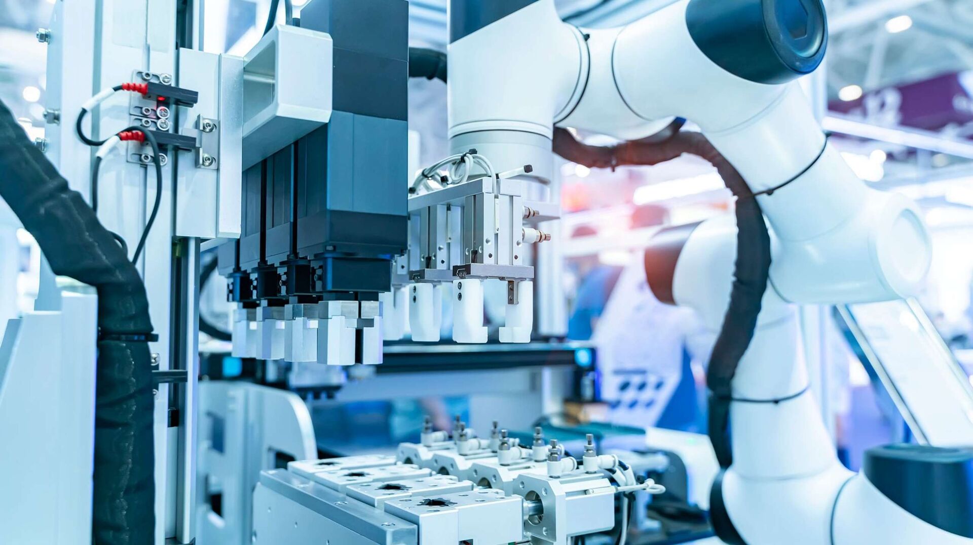 30. November 2023 | Deals & Cases