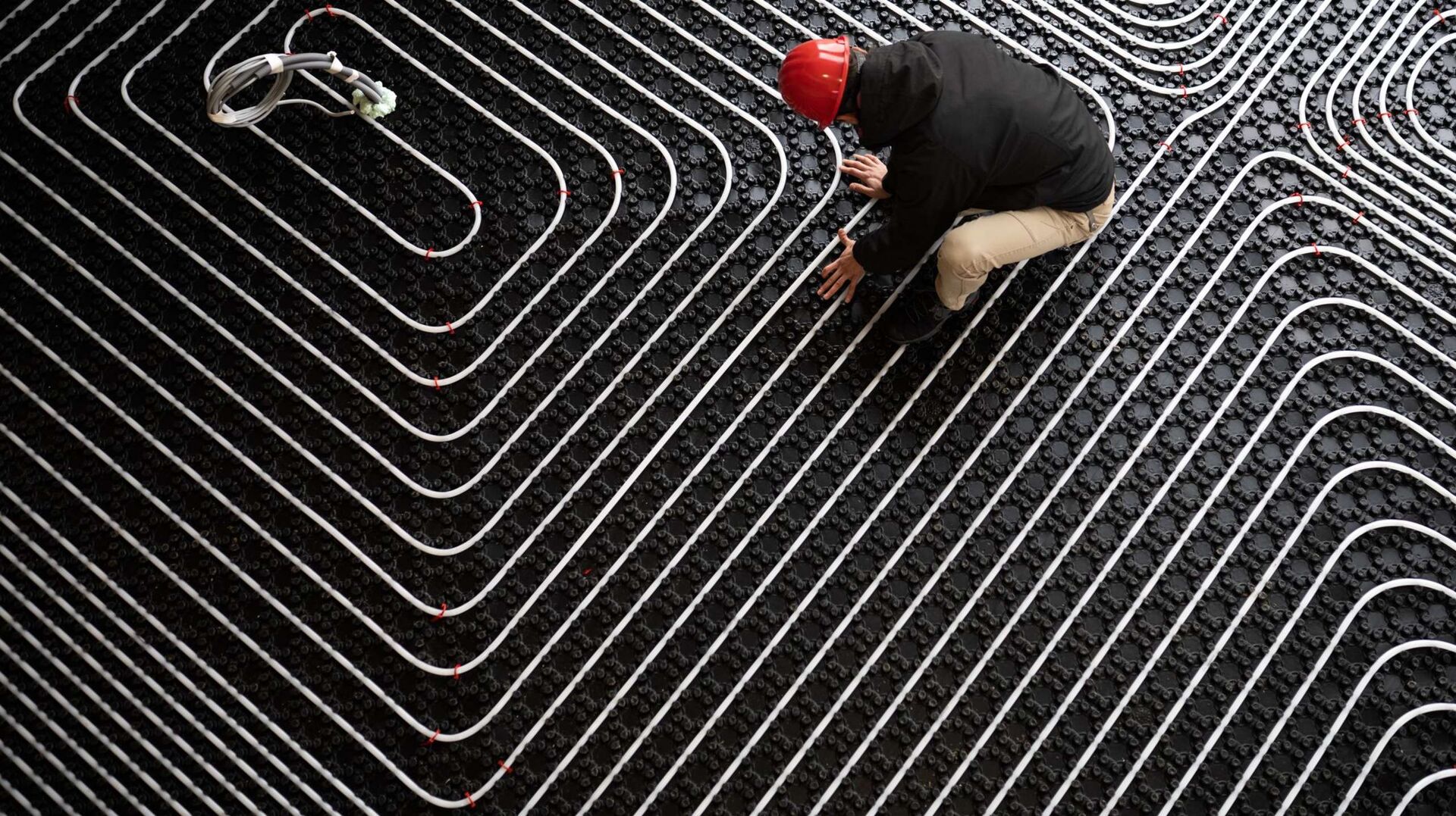 13 February 2023 | Deals & Cases