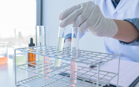 Bär & Karrer Advises GENUI on Sale of Diagnostics Group GmbH (Labor Team Group) to Galenica AG